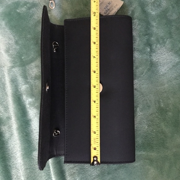 Accesorize with bag with Attachable straps. NWOT - Picture 8 of 8